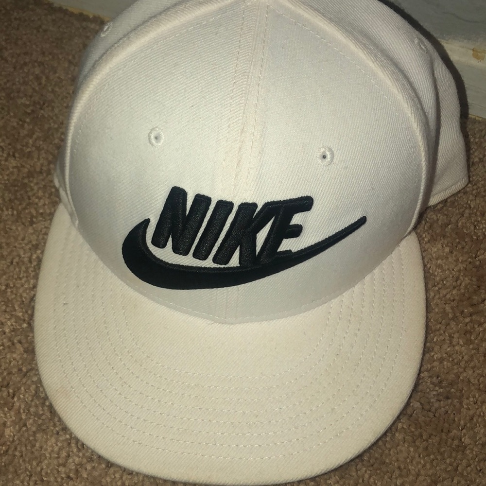 Nike white hat